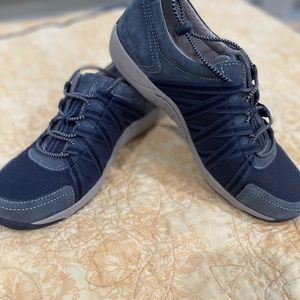 Dansko Honor Comfort Sneaker